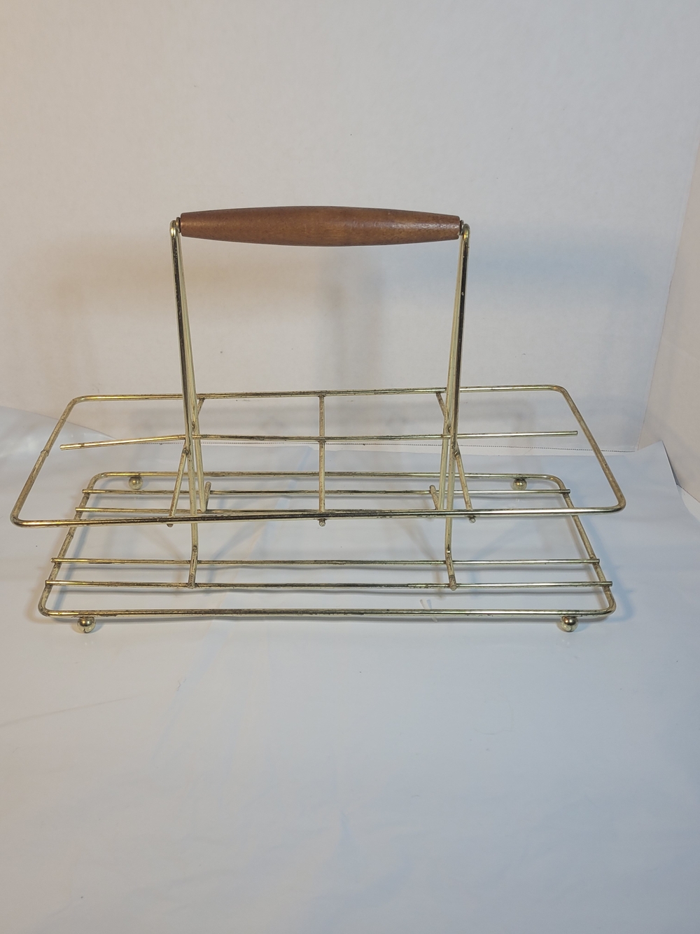 Vintage MCM Wire Rack Drinking Glass Holder Glass Caddy Wooden Handle